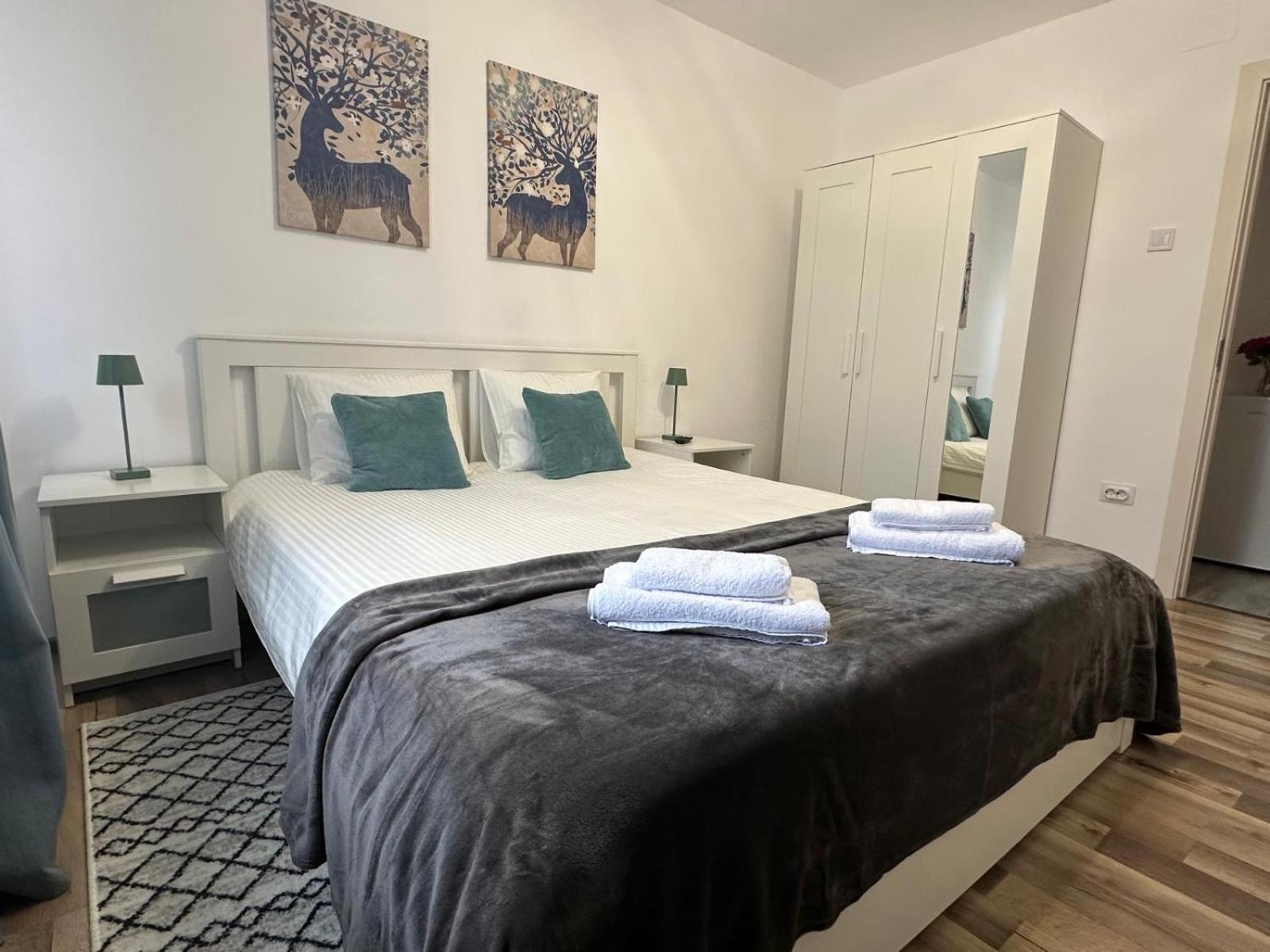 Apartament 2 Cam Cetate Alba Iulia Esterno foto